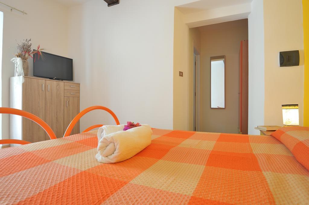 B&B Issicoro 包内伊 外观 照片