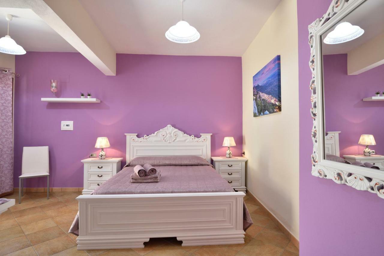 B&B Issicoro 包内伊 外观 照片