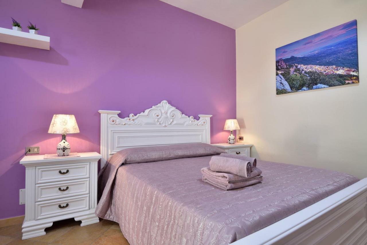 B&B Issicoro 包内伊 外观 照片